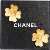 Chanel Golden CC Clovercleaf Earclips