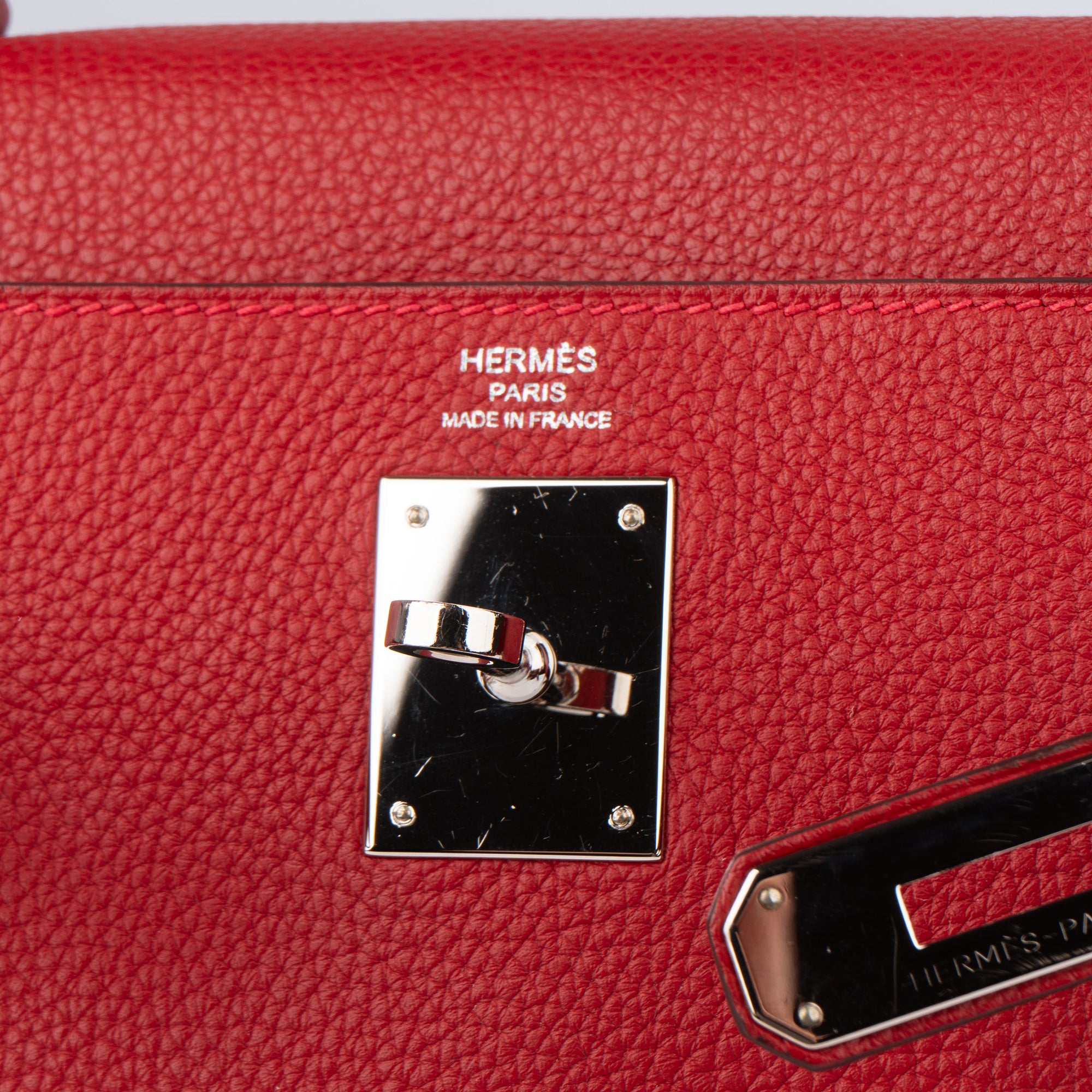 Hermès Rouge Taurillon Clemence Leather Kelly 28 Handbag - vintageandkickz