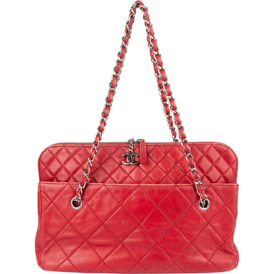 Chanel Rouge Quilted Lambskin CC Shoulder Bag