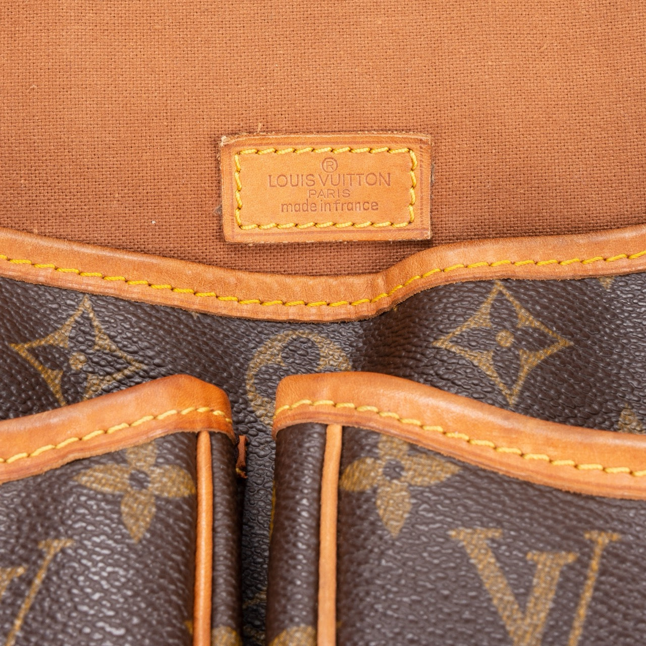 Louis Vuitton Canvas Monogram Sac Gibeciere GM Crossbody Bag