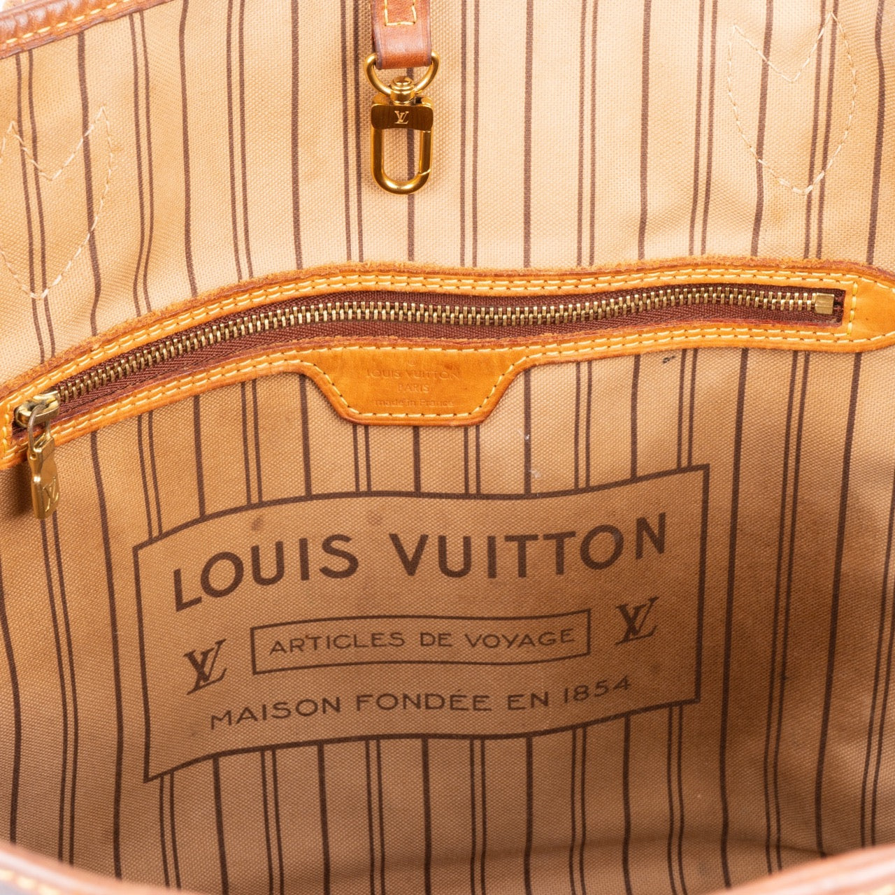 Louis Vuitton Canvas Monogram Neverfull MM
