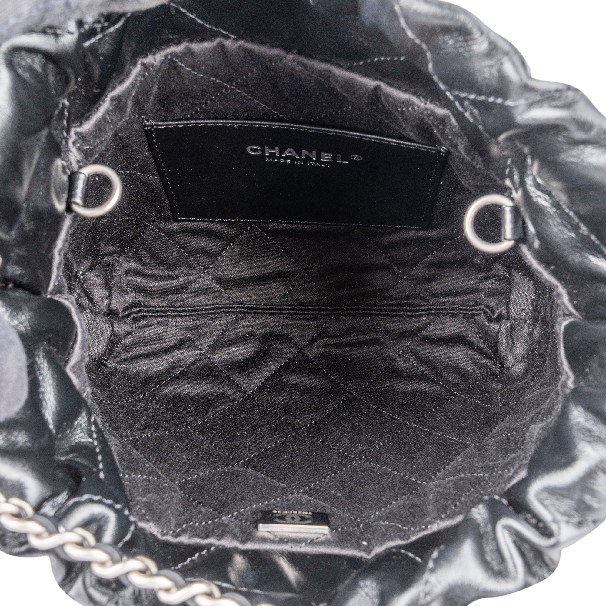 Chanel Noir Quilted Calfskin Small 22 Shoulder Bag - vintageandkickz
