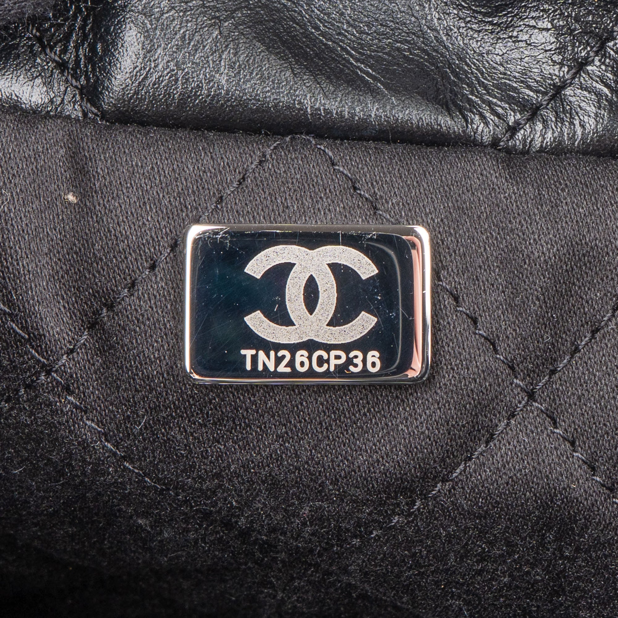 Chanel Noir Quilted Calfskin Small 22 Shoulder Bag - vintageandkickz