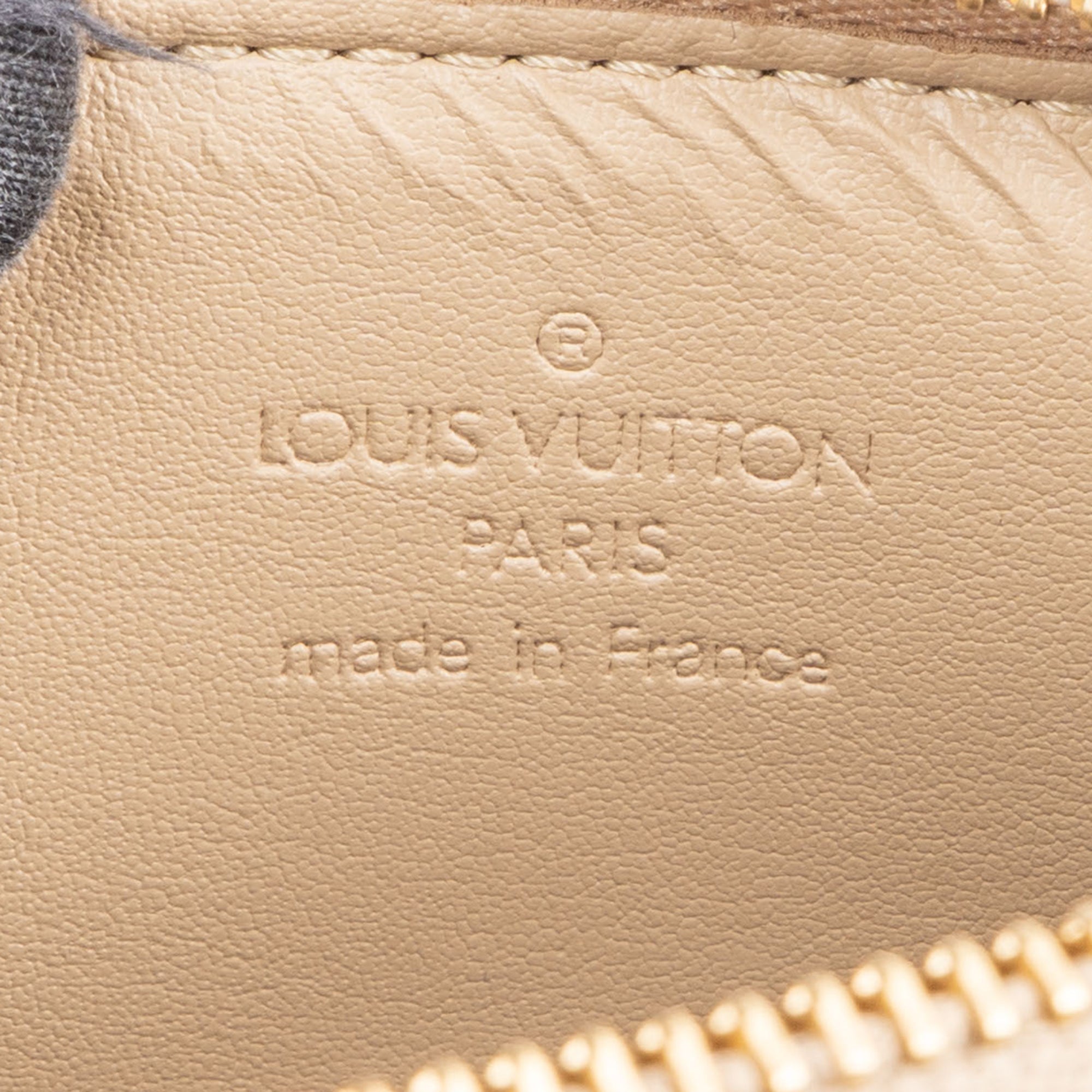 Louis Vuitton Monogram Vernis Fleurs Lexington Pochette Handbag - vintageandkickz