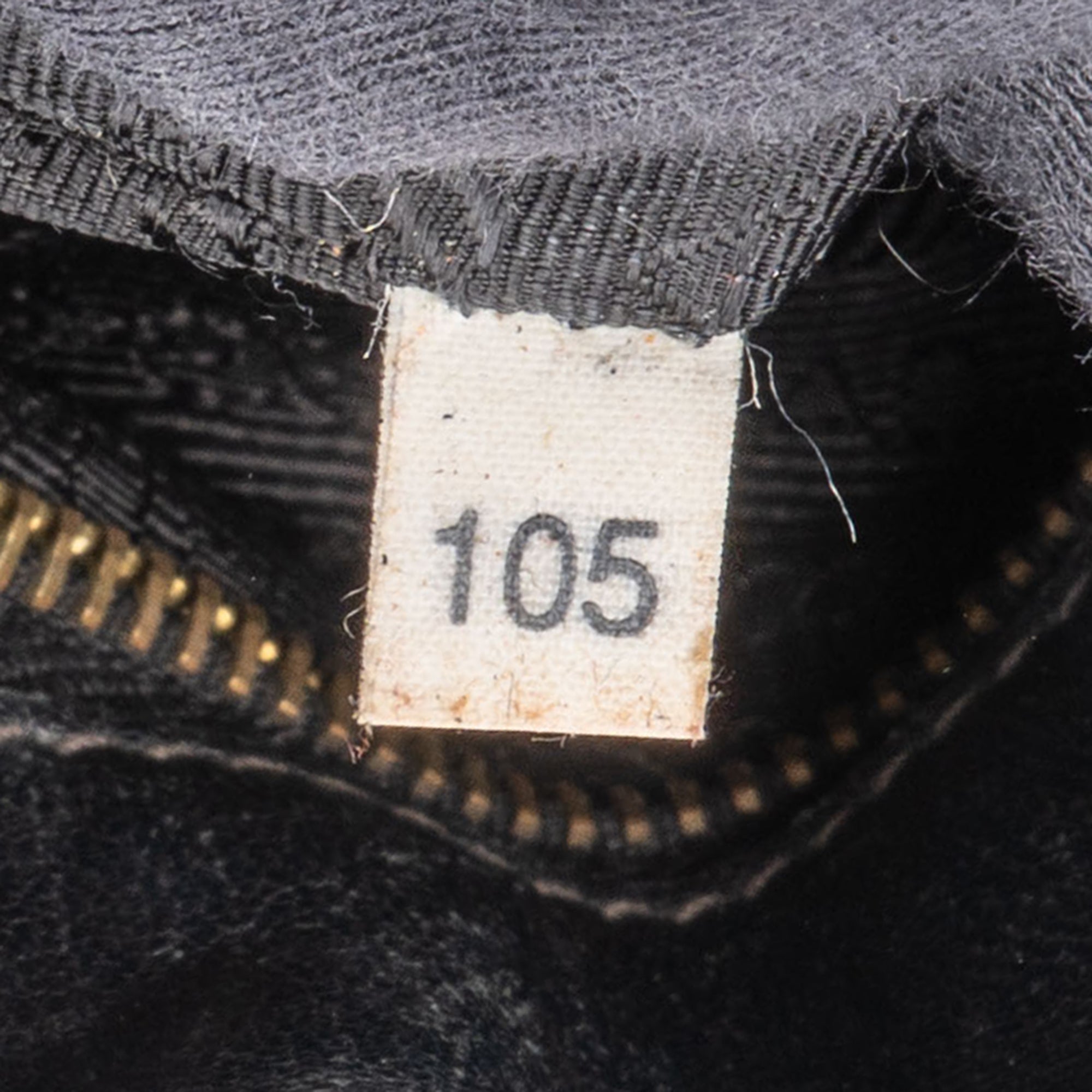 Prada Quilted Nylon Handbag - vintageandkickz